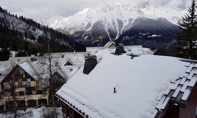 Oz Apartment | For rent luxury apartment 6 to 8 p in chalet in the mountains-Oz en Oisans-Franc