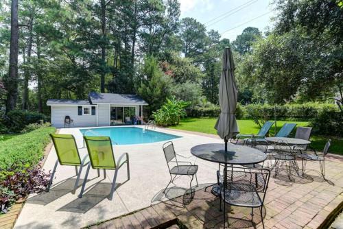 Forest Acres House | Forest Acres 5BR - Pool