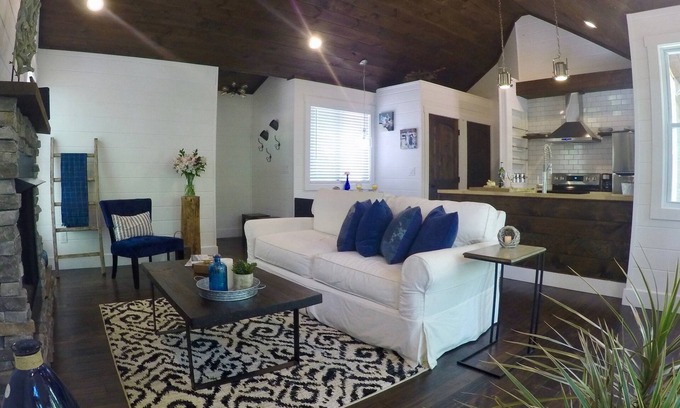 Mineral Bluff House | FOREST COTTAGE- PERFECT COUPLE'S GETAWAY- New Fire Pit access
