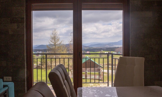 Zabljak Apartment | Forest Edge Two-Bedroom Apartment in Zabljak