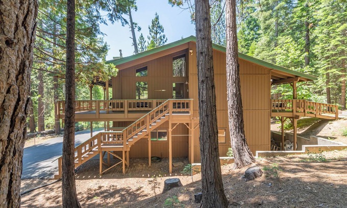 Arnold Cabin | Forest Haven- Mountain Getaway