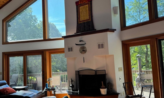 Town of Lloyd House | Forest retreat& Gathering Space- NEW!