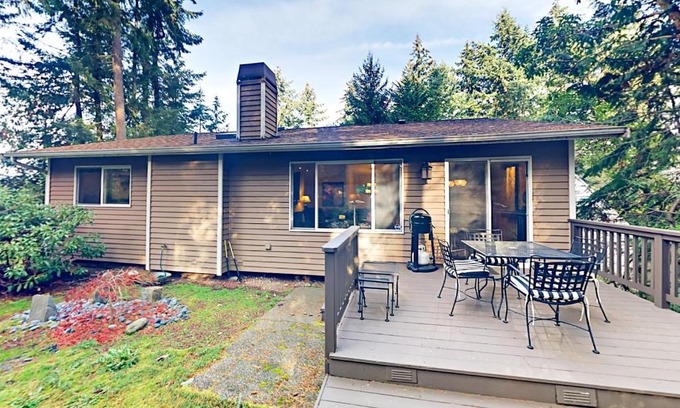 Westminster Triangle House | Forest Retreat