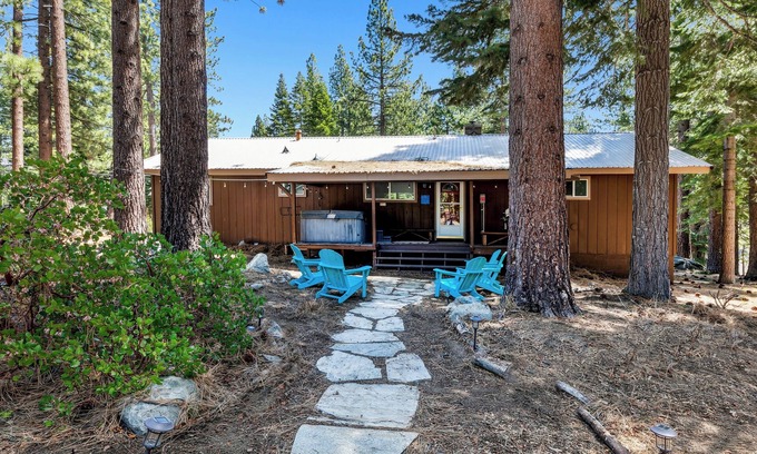 Tahoe Paradise House | Forested Family Getaway: Hot Tub, BBQ, Ping Pong