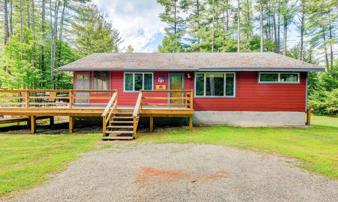 Schroon Lake Cabin | Forested Retreat w/Sauna: 5 Mi to Schroon Lake