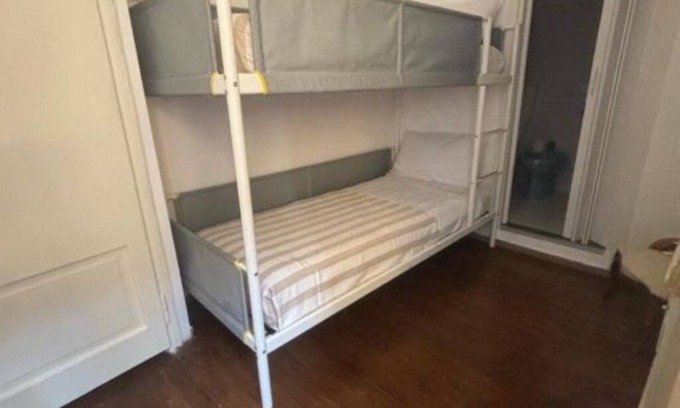 Ganna House | Foresteria Lombarda B & B Cà Pelitti - room with bunk bed