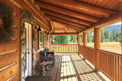 Leavenworth House | Forestside Lodge