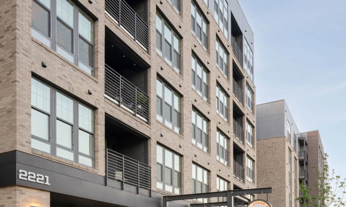 East Raleigh Apartment | Forge at Raleigh Iron Works