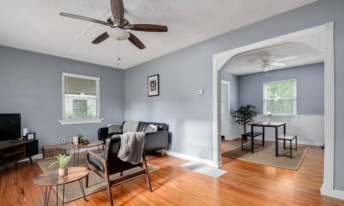 East Ridge House | Forget your worries in this spacious and serene space