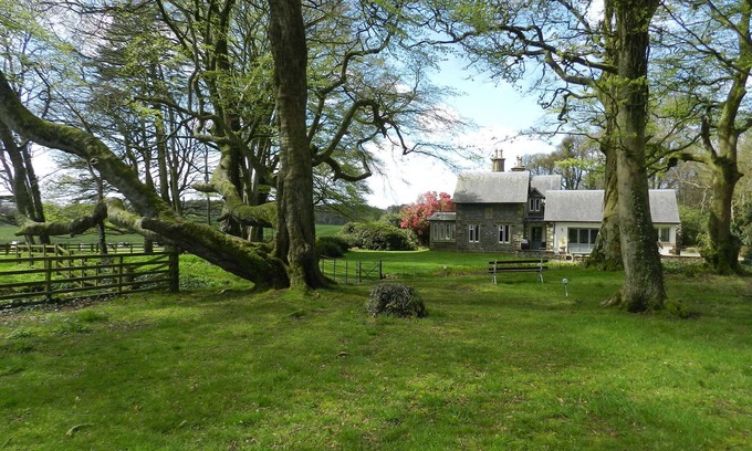 Garlieston House | Former Rectory within Galloway House Estate with sea views, HOT TUB and CABIN!