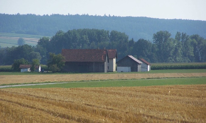 Johanniskirchen House | Former Vierseithof
