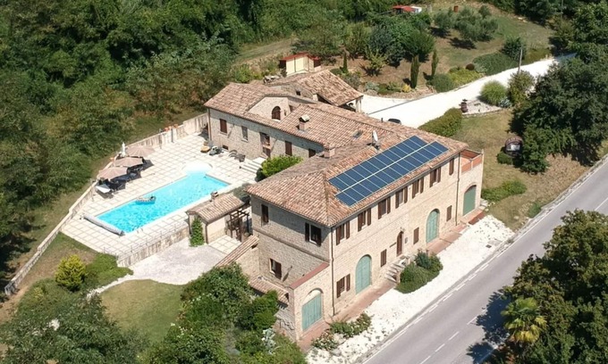 Cupramontana Apartment | Former winery, lovingly restored, wonderfully located