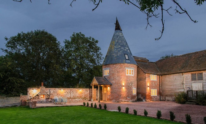 Leominster Cottage | Formerly a working kiln, The Hop Kiln has been beautifully renovated