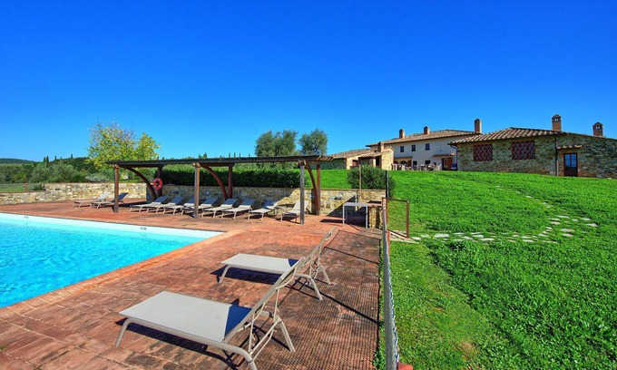 Castelnuovo Berardenga Apartment | Fornacino 1 - Apartment with swimming pool
