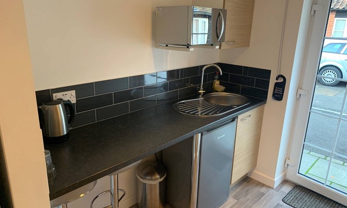 Runnymede House | Fornham Guest House
