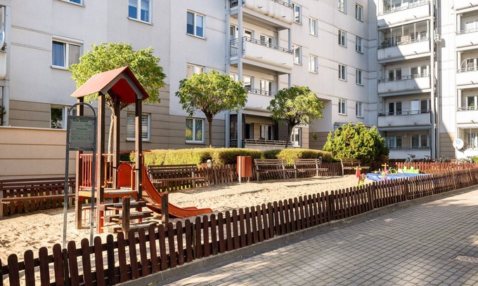 Bemowo Apartment | Fort Bema 2-Bedroom Apartment