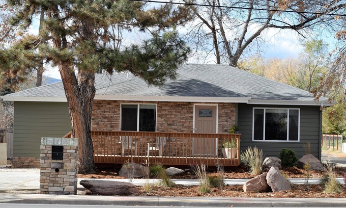 Fort Collins House | Fort Collins, Colorado Charming House Close to CSU, City Park & Old Town