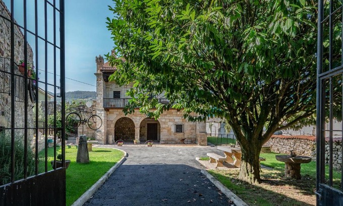 Los Corrales de Buelna House | Fortbike San Mateo