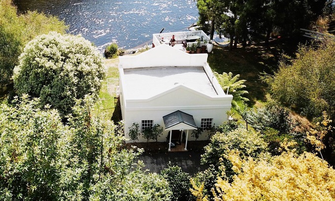 Forth Cottage | Forth River Cottage - Luxury Bed and Breakfast by the River