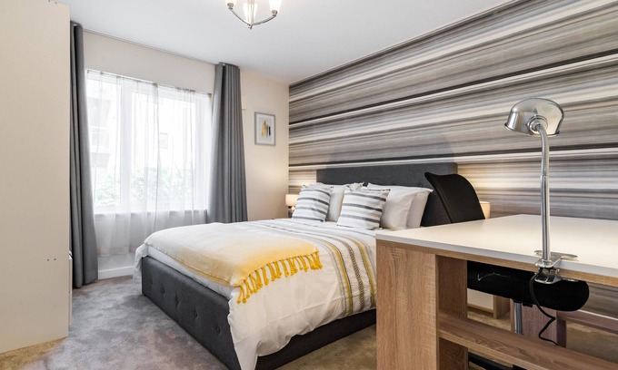 Chatham Apartment | Fortified Cosy Apartment - Chatham