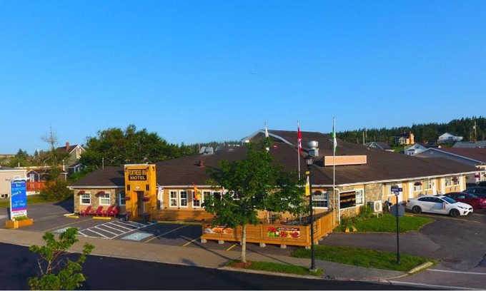 Louisbourg Hotel | Fortress Inn Louisbourg