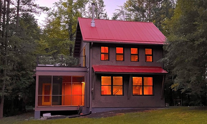 Hurdle Mills House | Fortress of Solitude