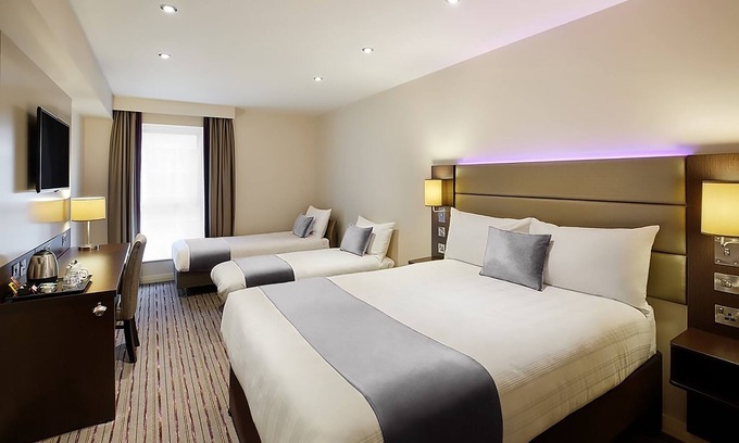 Ainley Top Hotel | Fortune Huddersfield, Sure Hotel Collection by Best Western