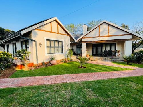 Greater Johannesburg Metropolitan Area House | Fossa Dei Leoni Full Guest House
