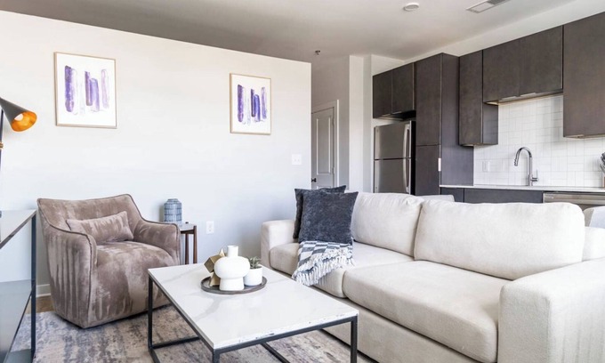 Downtown Apartment | Foster Studio 4 - Studio Apartment, Sleeps 2