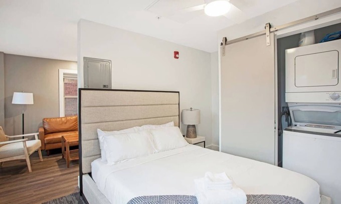 Hanover Place Apartment | Fountain City Suite Historic Gem, Extended Stay