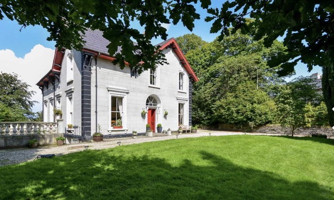 Londonderry House | Fountain Hill Manor House