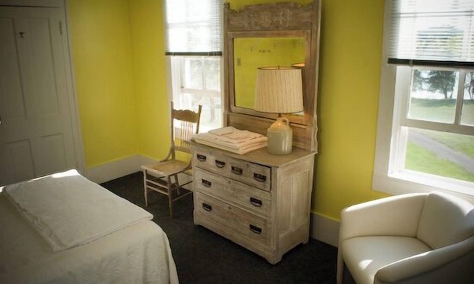 Lake Leelanau Resort | Fountain Point - Hotel Room 1