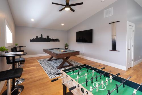 Fountain Square House | Fountain Sq Retreat Artsy Vibes & City Access