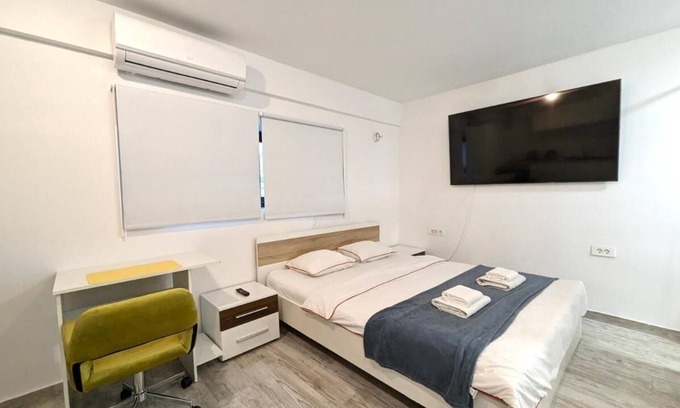 Sesvete Apartment | Four Adjacent Studios