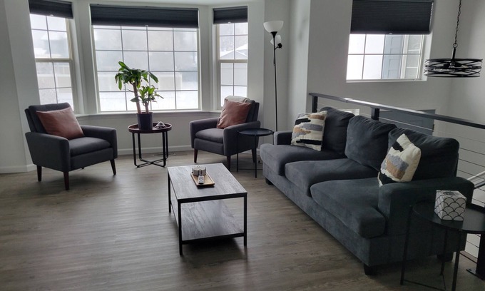Spokane House | Four Bedroom 3 bath House Next to Riverside State Park