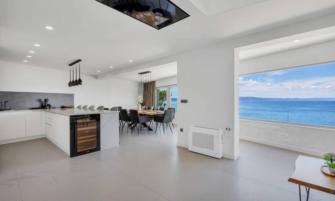 Drasnice Apartment | Four-bedroom apartment with terrace and sea view Drašnice, Makarska (A-21341-b)