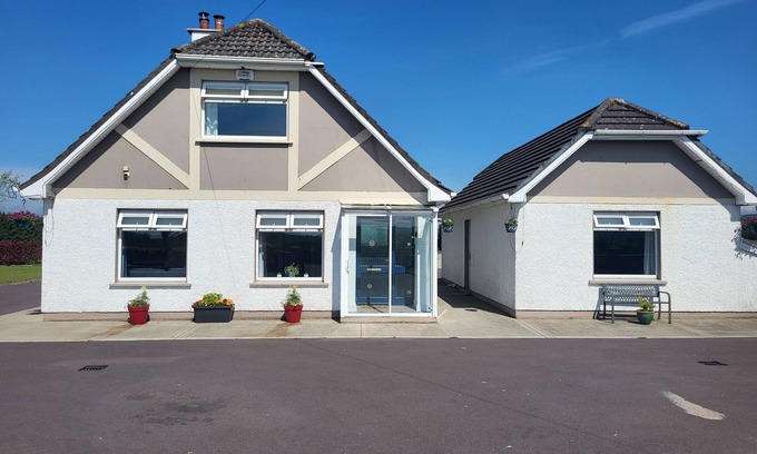 Churchfield Cottage | Four bedroom country cottage with scenic views