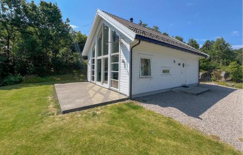 Lyngdal House | Four-Bedroom Holiday Home In Lyngdal
