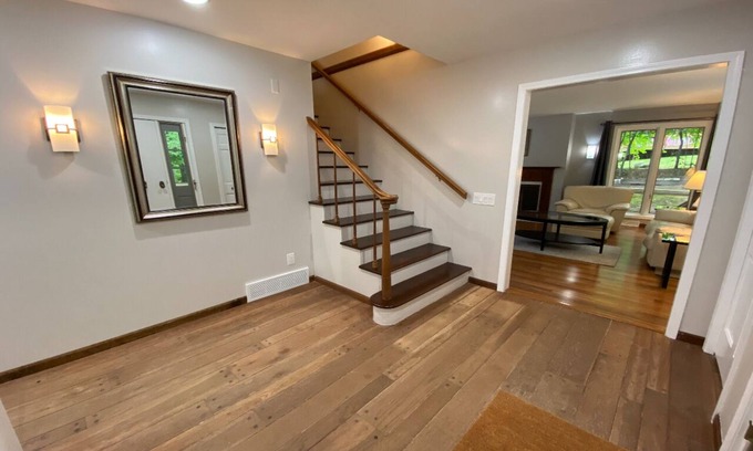 Birchwood Farms House | Four-bedroom Home in Birchwood Farms Golf & Country Club community – Near Ski Resorts