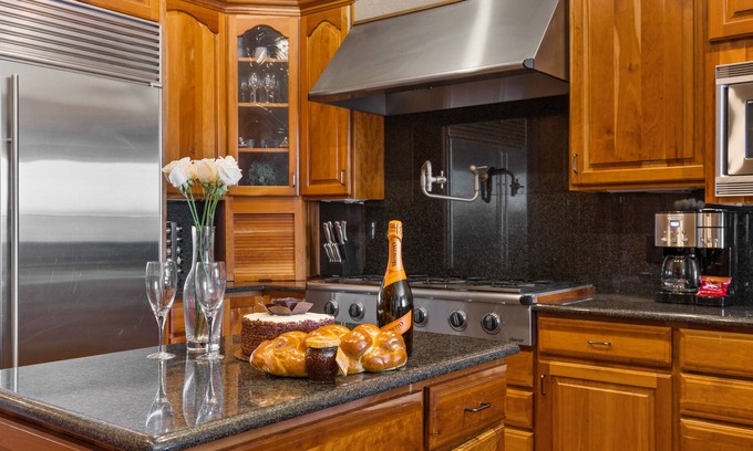 Little Elm House | Four Bedroom House 8 Beds :We Take Insurance Claims: