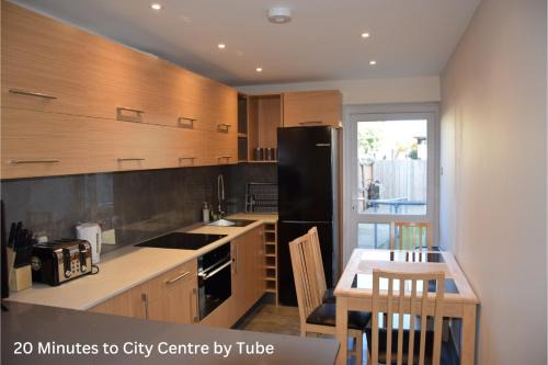 Waltham Forest House | Four Bedroom House Chandos Road
