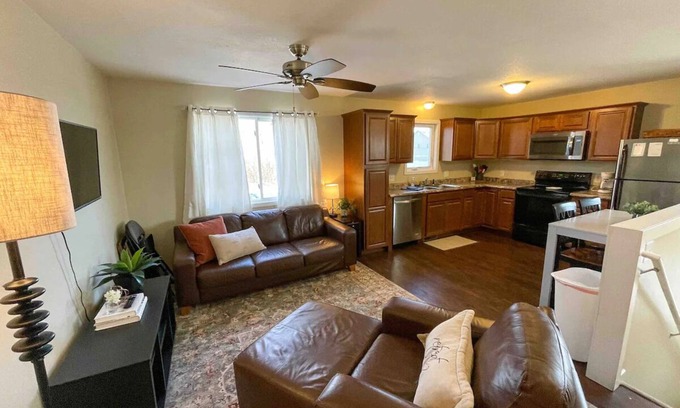 Ames House | Four Bedroom townhouse near ISU