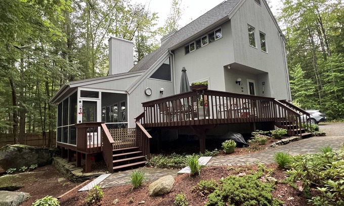 Swanzey House | Four Bedroom, Year-Round, Lakefront Home on Swanzey Lake in Swanzey, NH