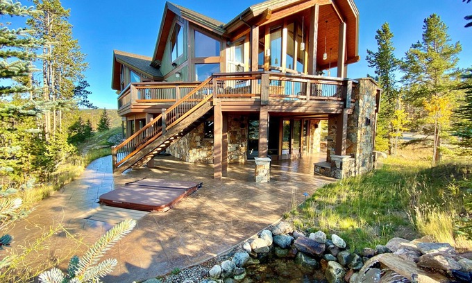 The Highlands House | Four master suites, VIEWS! Hot tub, private ski SHUTTLE, sprawling entertaining areas!