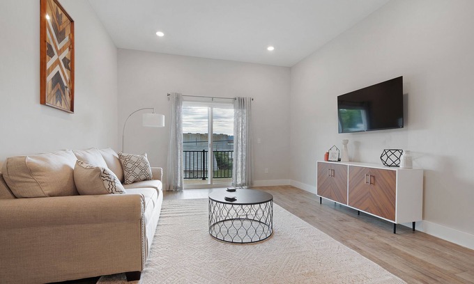 Chattanooga Condo | Four Minutes From Station Street/Downtown