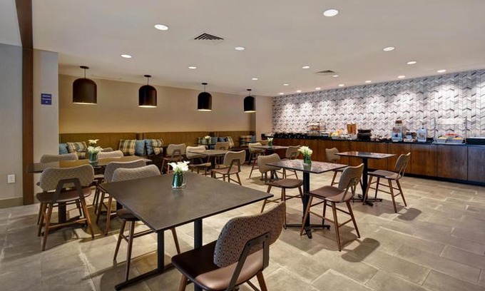 Newton Corner Hotel | Four Points by Sheraton Boston Newton
