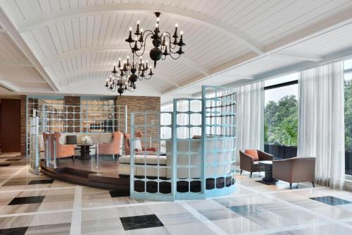 Kakkanad Hotel | Four Points by Sheraton Kochi Infopark