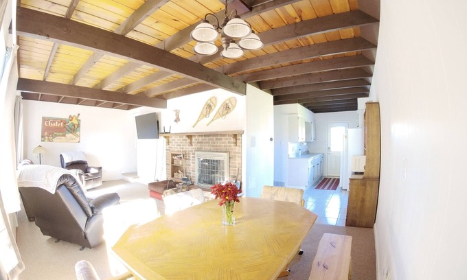 Cadillac Ski Chalet | Four Season Chalet at Caberfae/3BR/Pet-Friendly