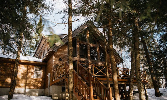 South River Cottage | Four Season Cozy Cottage on the Lake.