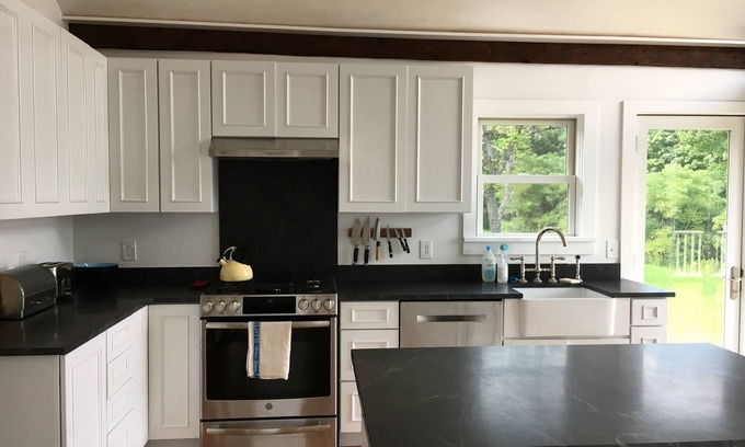 Cornwallville House | Four Season Farmhouse near Skiing